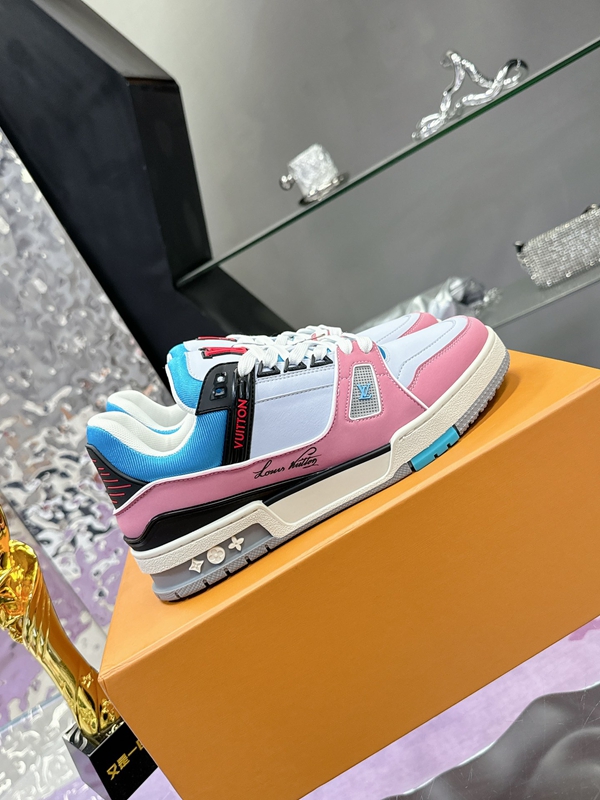 ルイヴィトン靴側面デザイン